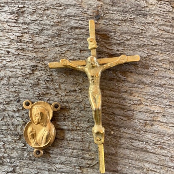 Carnival Glass Rosary - Picture 7 of 7